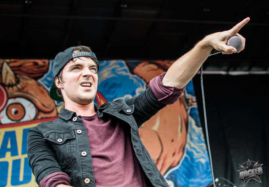 photos: chunk! no, captain chunk!