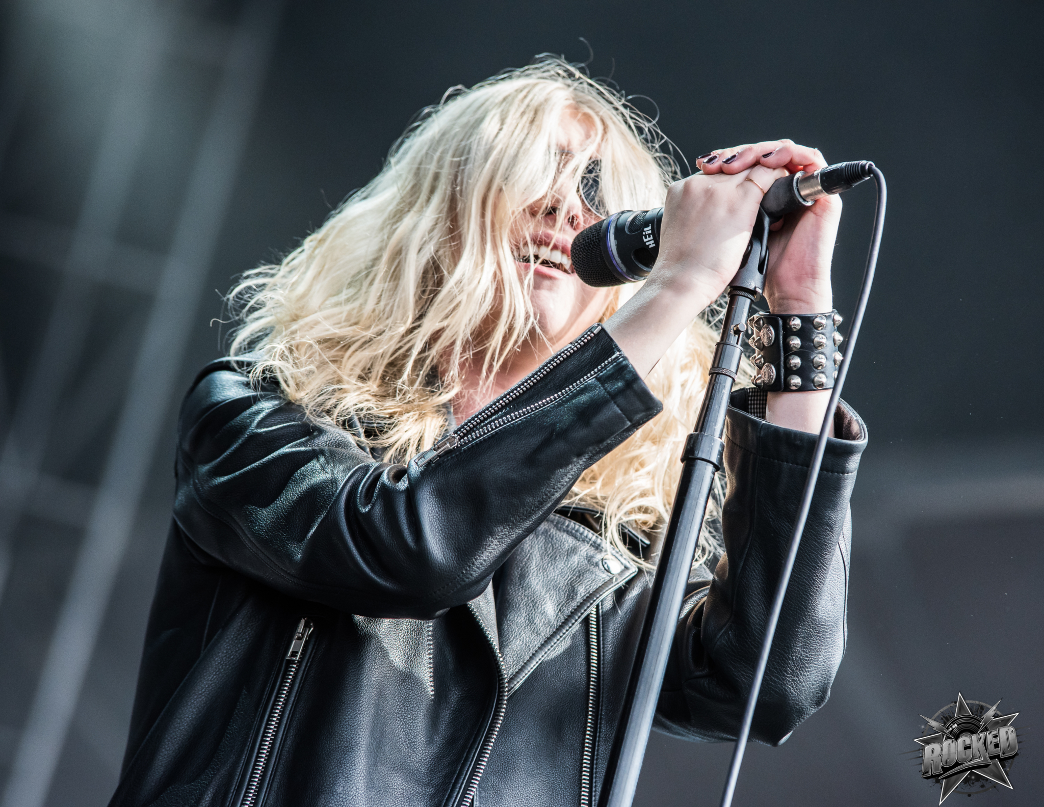 The pretty reckless слушать. The pretty Reckless Live. Марк Деймон pretty Reckless. Претти реклесс металлика. The pretty Reckless наркотики 2018.