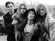 The Struts Premiere New Single “Another Hit Of Showmanship” The Struts