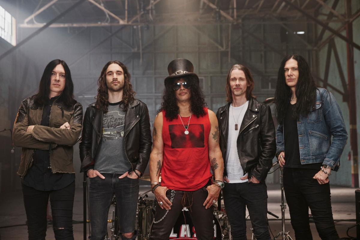 Slash Ft. Myles Kennedy and the Conspirators